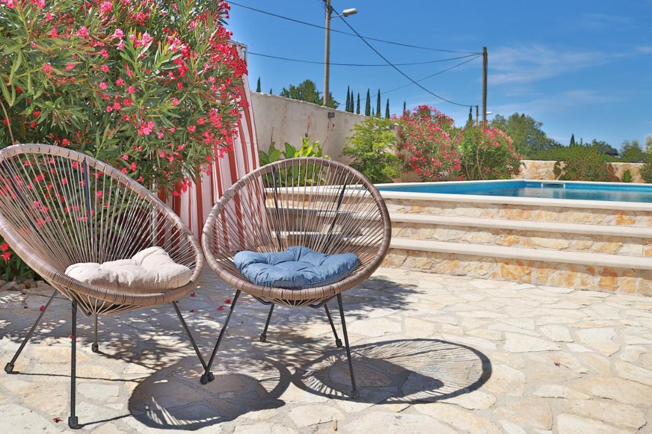 Villa Grand Pinea Čilipi Exteriör bild